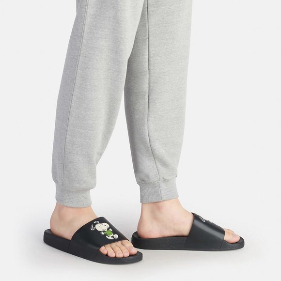 🐶 Coach X Peanuts Slide With Snoopy 12 - Picture 5 of 12